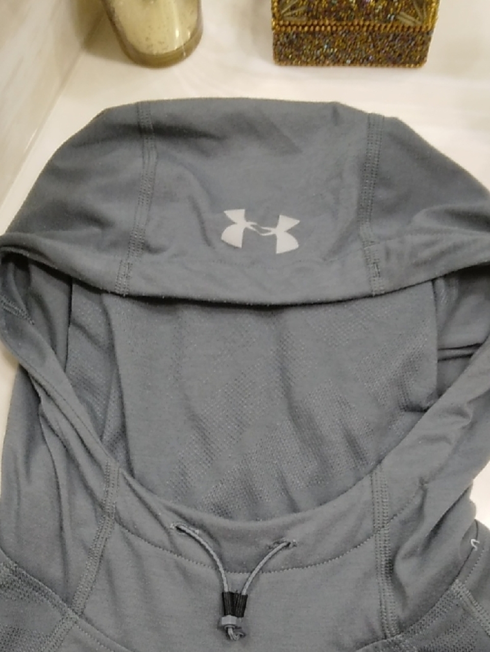 Under Armour Dark Gray HeatGear Running Hooded Top - Picture 4 of 7